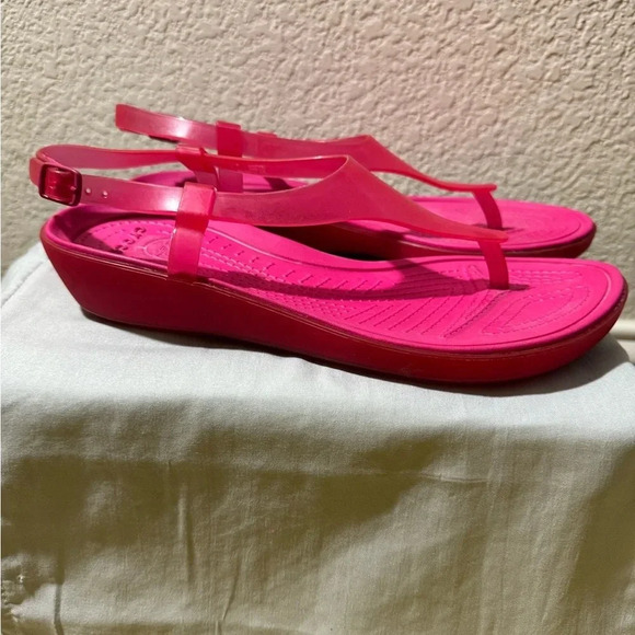 Crocs Women’s S Really Sexi Pink Jelly T-Strap Sandals Velcro Buckle Wedge Sz 9 - Picture 6 of 8